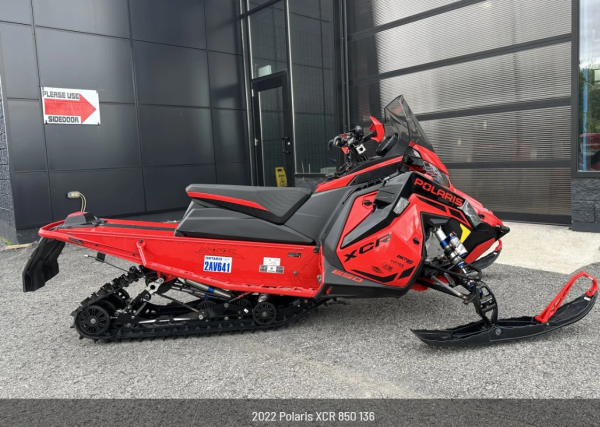 2022 Polaris XCR 850 136 - Image 3