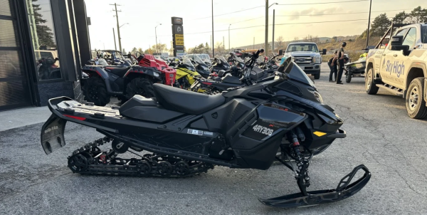 2024 Ski-Doo Renegade XRS 900 Turbo R