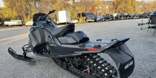 2024 Ski-Doo Renegade XRS 900 Turbo R - Image 3