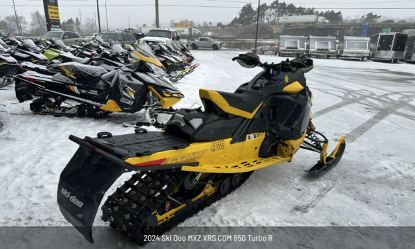 2024 Ski-Doo MXZ XRS COM 850 Turbo R - Image 3