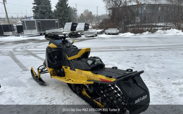 2024 Ski-Doo MXZ XRS COM 850 Turbo R - Image 4